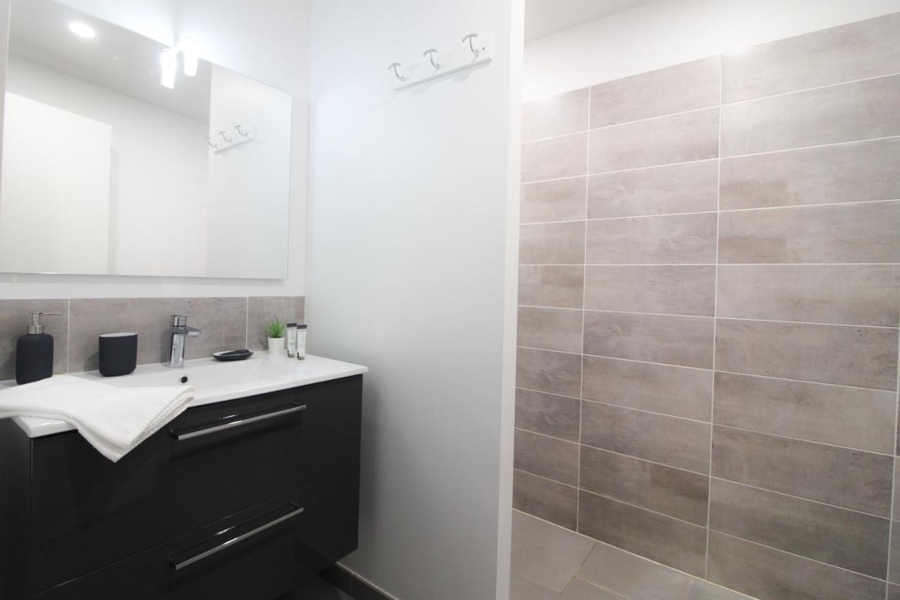 דירות סרלה-לה קנדה Open Sun Avec Jacuzzi Privatif Et Parking Prive מראה חיצוני תמונה